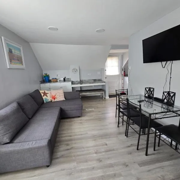 Beach Apt In Woodmontmilford, hotel u gradu Milford