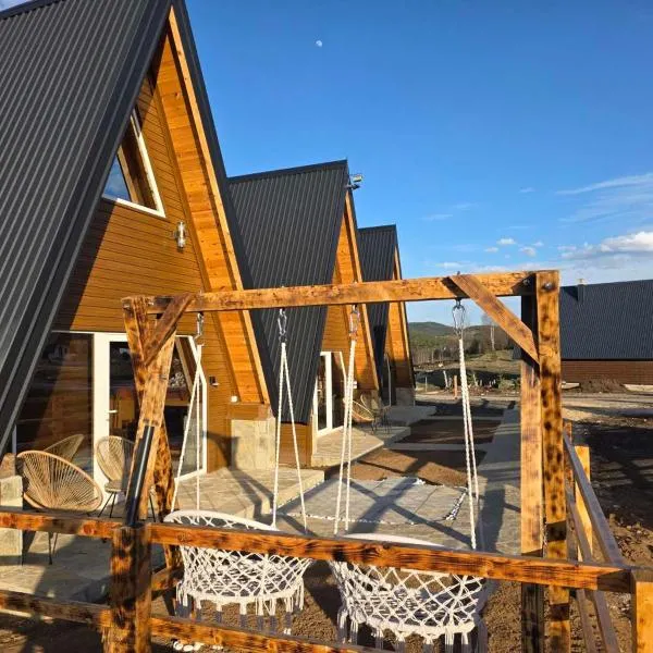 Mountain Houses Jakov، فندق في زبلجك