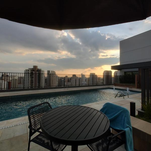 Studio Maravilhoso na Vila Mariana ao lado do Metrô e IBIRAPUERA Piscina Coworking