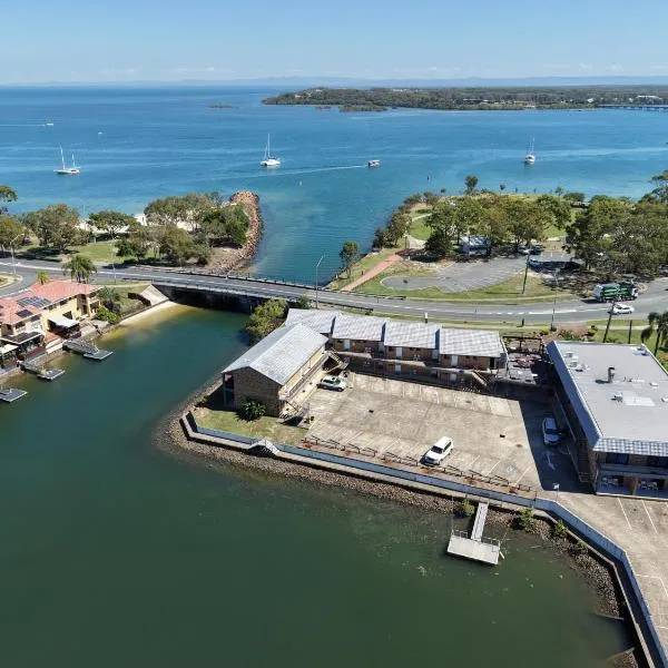 Bribie Waterways Motel, hotel v destinaci Bongaree