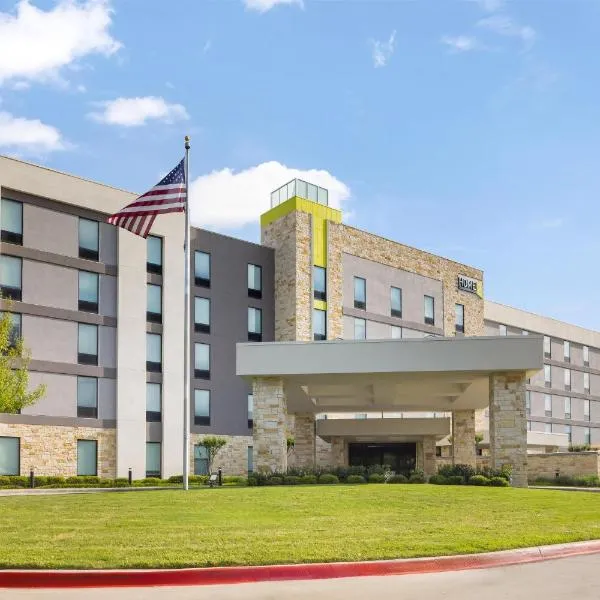 Home2 Suites By Hilton Dallas Addison, hotel i Addison