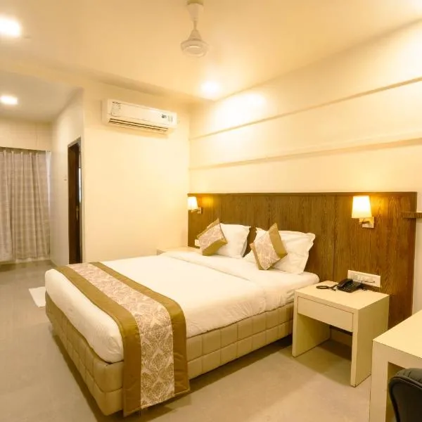 Hotel Sitara Residency, хотел в Нави Мумбай