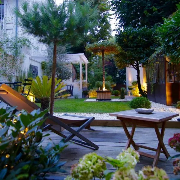 ヴィラ デュ スクエア ラグジュアリー ゲストハウス（Villa du Square, Luxury Guest House）、パリのホテル