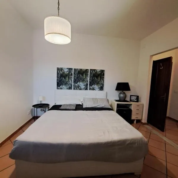 GR room 22, khách sạn ở Sennori