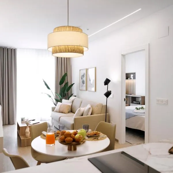 REM III Premium Torrevieja, готель у Торревьєсі