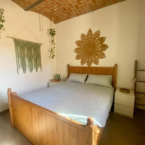 La casa Rosa, hotel in Piobesi dʼAlba