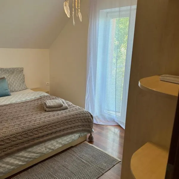Sentio Inn 4, hotel in Dunajská Streda