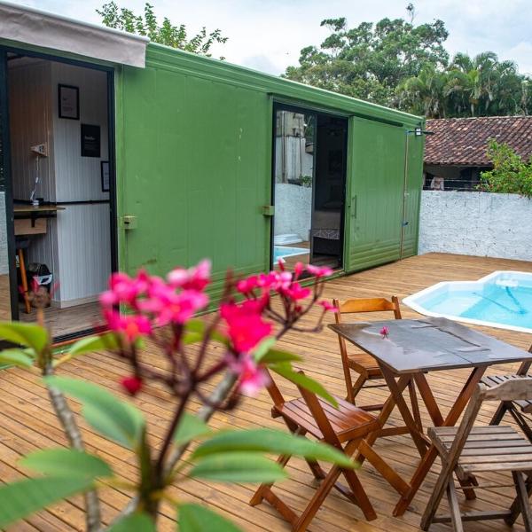 Container Loft a 350 metros do mar