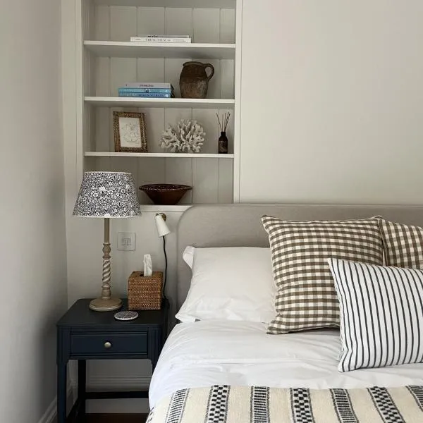 Stamping Cottage Studio Between St Ives & Penzance, hotel in Penzance