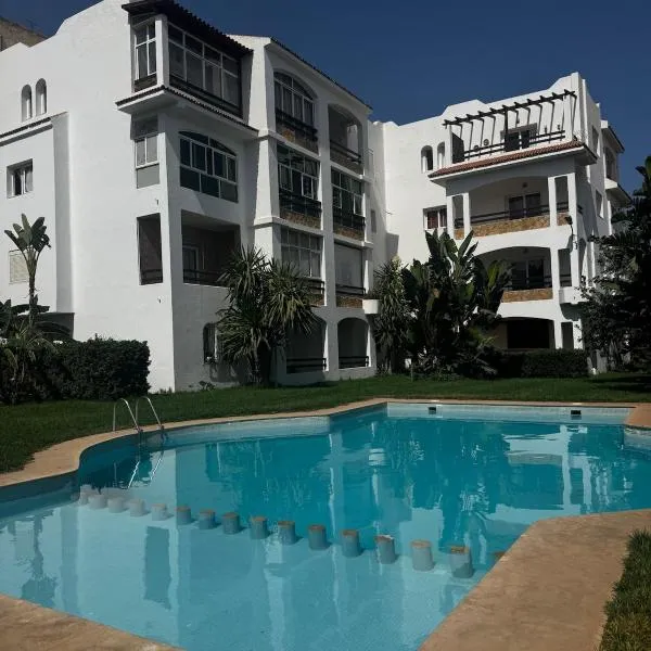 Peaceful Haven with Pool, Breathtaking View, hotel u gradu 'Oued Laou'