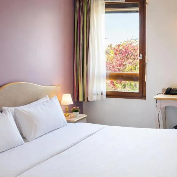 Hôtel IKAR Blois Sud, Hotel in Blois