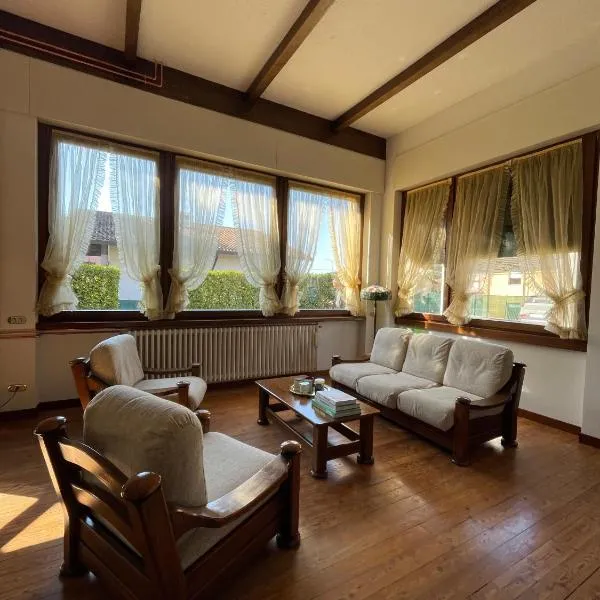 Casa dell'OCA, ξενοδοχείο σε Viganò
