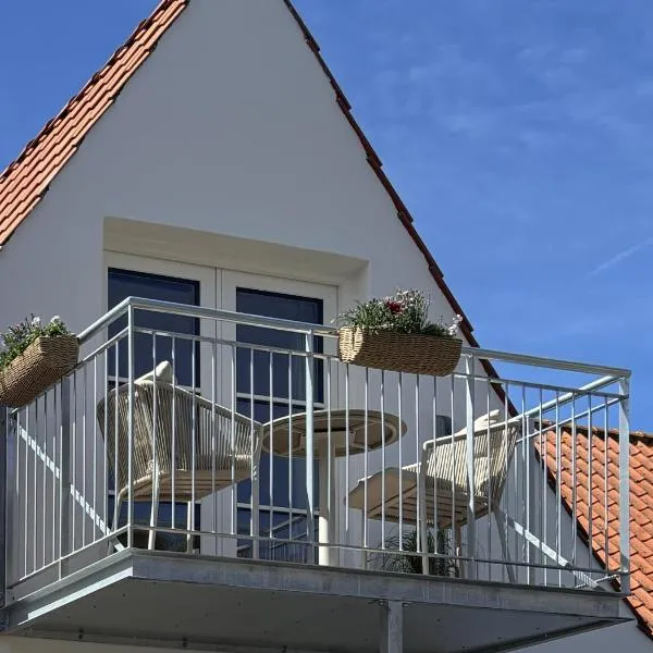 NYT! Penthouselejlighed nu med altan og havneudsigt, hotel a Kerteminde