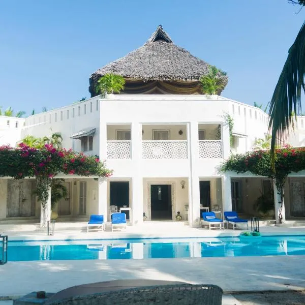 The Villa Luxury Suites Hotel: Diani Beach şehrinde bir otel