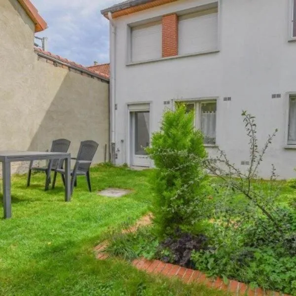 T2 Cozy Jardin privé & Parking Inclus, hotel in Sainte-Savine