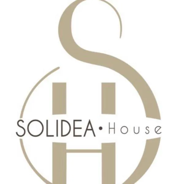 Solidea House, hotel em Palmi