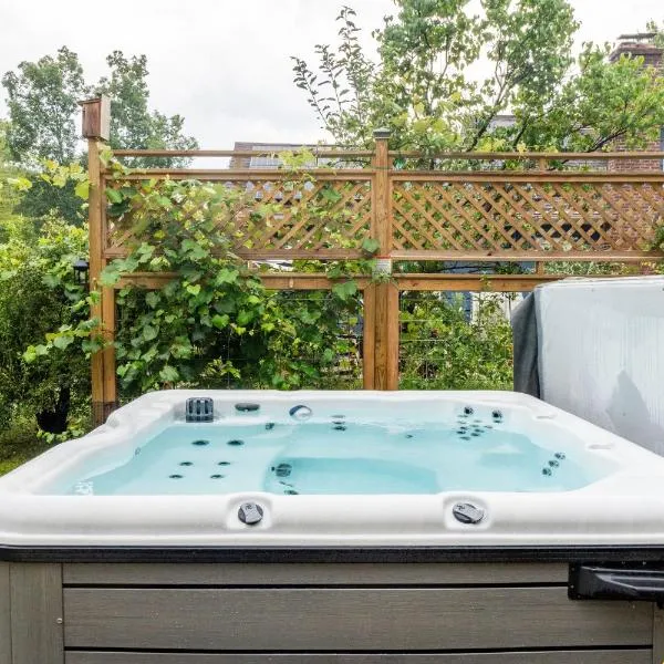 1890 CapeCod farmhouse:Charming, Private, Spacious, hotel di Saugerties