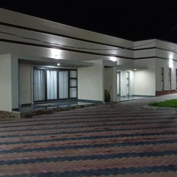 Lesiba guesthouse, hotel Kwamhlanga városában