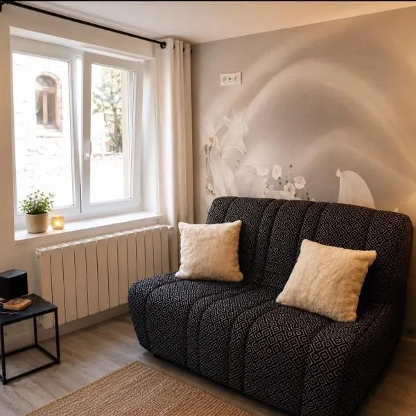 Nuit étoilée - Dormir Comme A La Maison – hotel w mieście Saint-Julien-de-Vouvantes