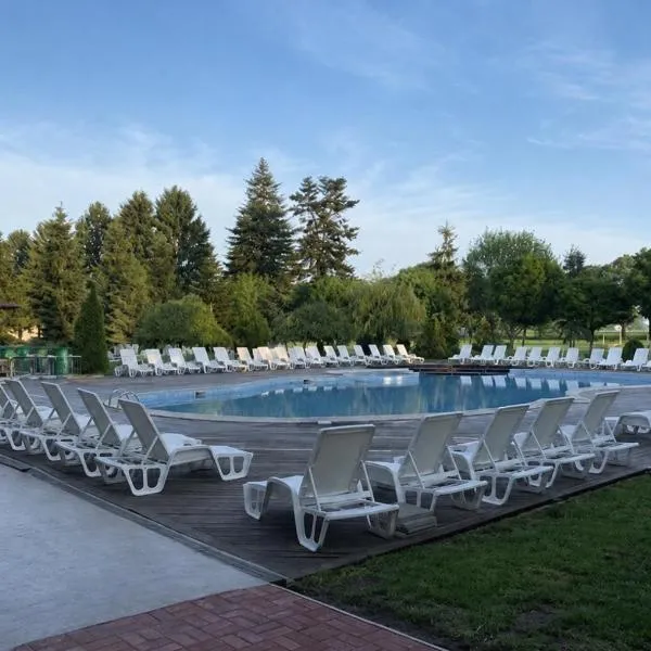Комплекс Хиподрума, hotel a Dobrich