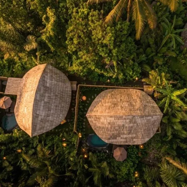 Phoenix Bamboo House by Ecobreeze, Hotel in Sidemen