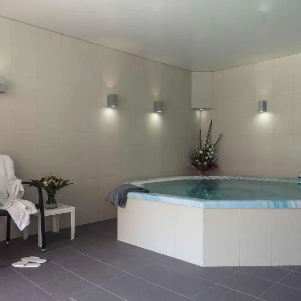 メルキュール ディナン ポート ル ジェルズュアル（Mercure Dinan Port Le Jerzual）、ディナンのホテル