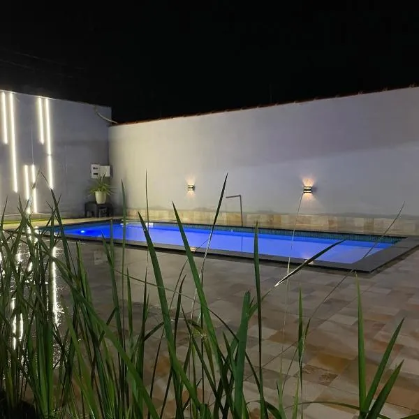 Casa com piscina Angra dos Reis, hotel en Angra dos Reis