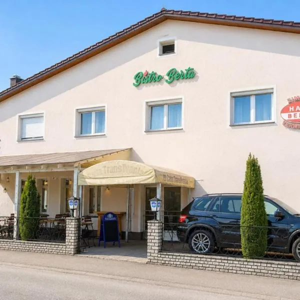 Haus Berta, Self Check-in, Kochmöglichkeit, Einzelbetten, ξενοδοχείο σε Braunau am Inn
