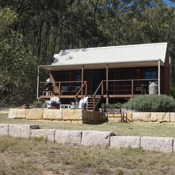 The Cabin at Rocklee Grove, ξενοδοχείο σε Broke
