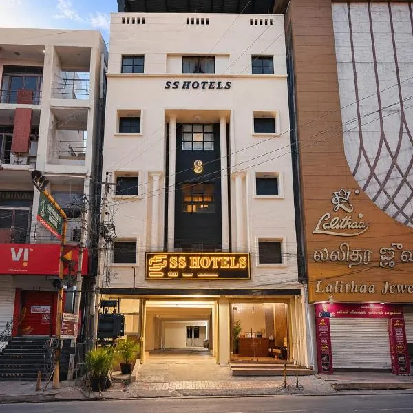 GSILVER SS BUSINESS CLASS HOTEL Near KHADARPET MARKET and Opp To RAILWAY STATION, hotel a Tiruppūr