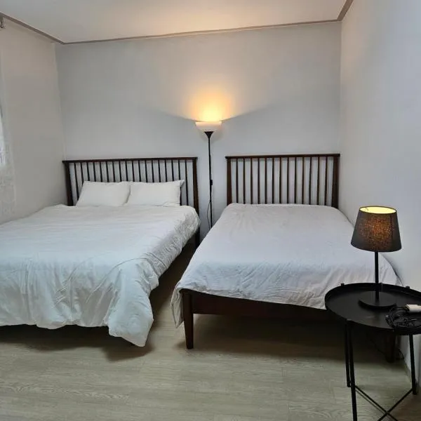 Hongdae ssuny house, hotel in Seoel