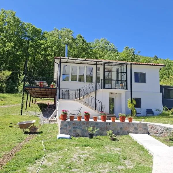 Villa Lugina, hotel v destinácii Fushë-Buall