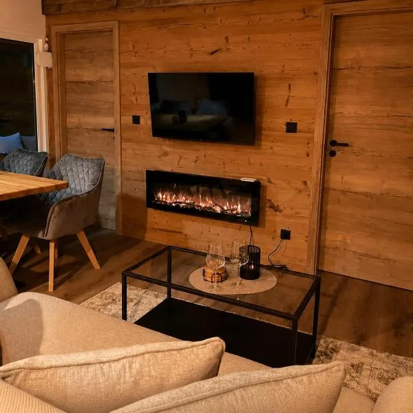 Forest Lodge Kromlau Ruhig, Modern Hunde willkommen Rhododendronpark Kromlau, hotell i Kromlau
