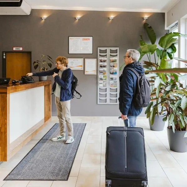 Hostel SLEPS, hotel sa Augsburg
