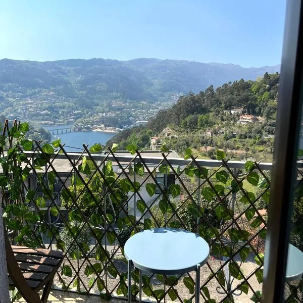 Casa da Laija - Vistas rio - "Gerês", Hotel in Geres