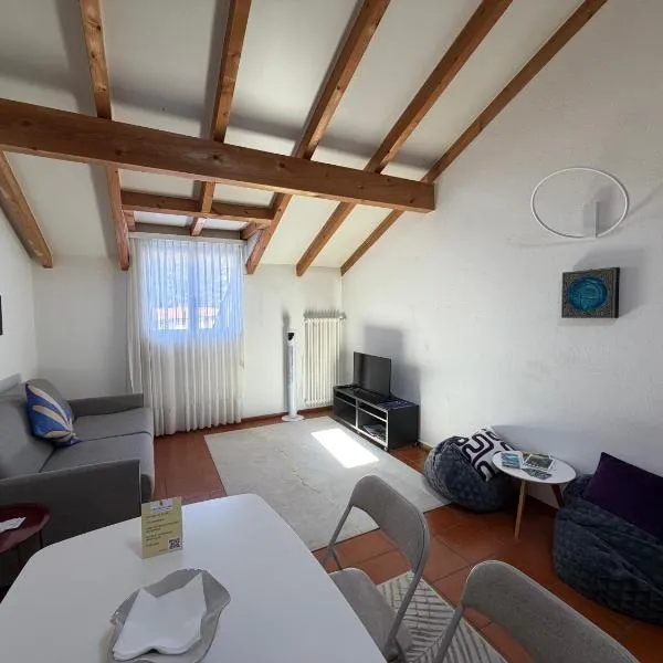 Special apartment in Ascona, hotel sa Ascona