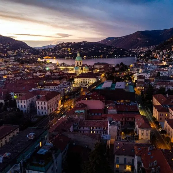 Spazio 77 by "The House Of Travelers", hotel en Como