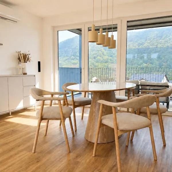 HerTri Premium Ferienapartment klimatisiert, ξενοδοχείο σε Minheim