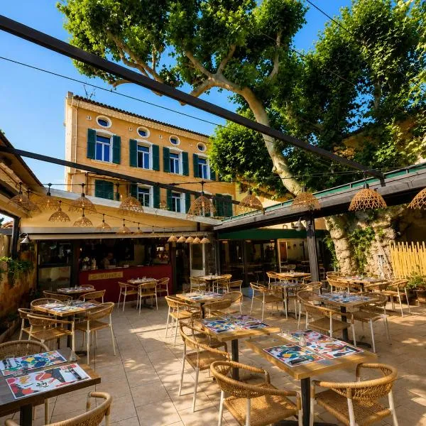 Le Grand Hotel, מלון באופ