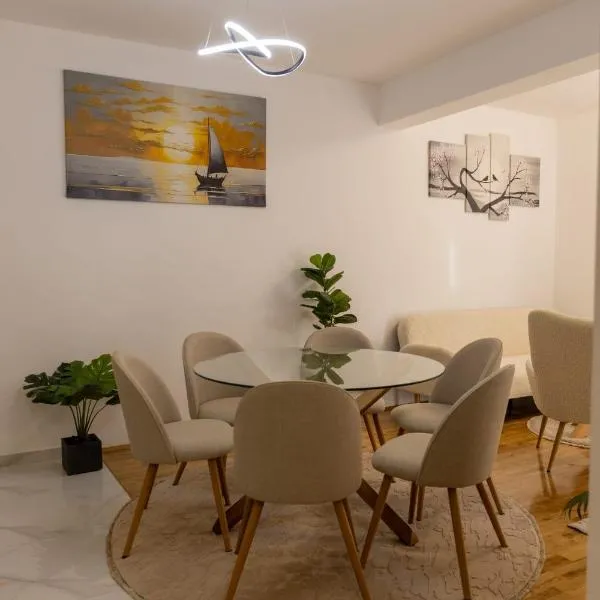 Apartment LANA، فندق في تشابلينا