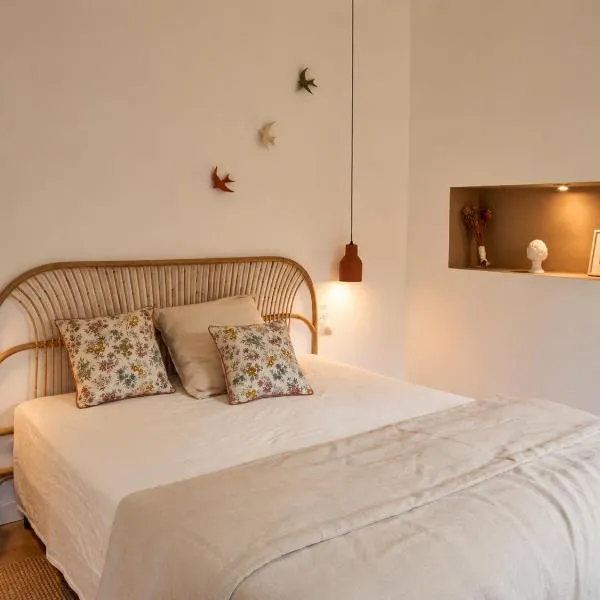 Félicie et compagnie Le petit cottage, hotel in Guise