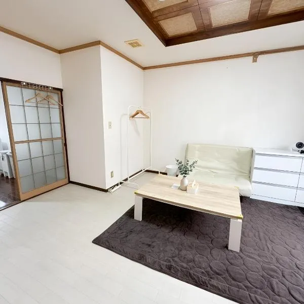 Apartment Hotel by Isesaki، فندق في Isesaki
