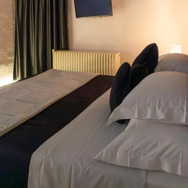Tenuta Silente Loft con idromassaggio privato, hotel v destinácii Poggio San Marcello 