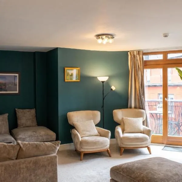 City Centre Gem Balcony 2 Baths Free Parking, hotel a Birmingham