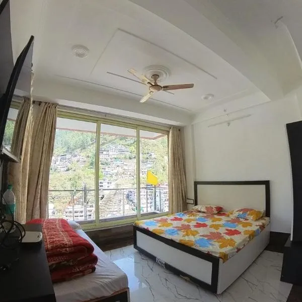 Geeta HomeStay, hotel di Karnaprayāg