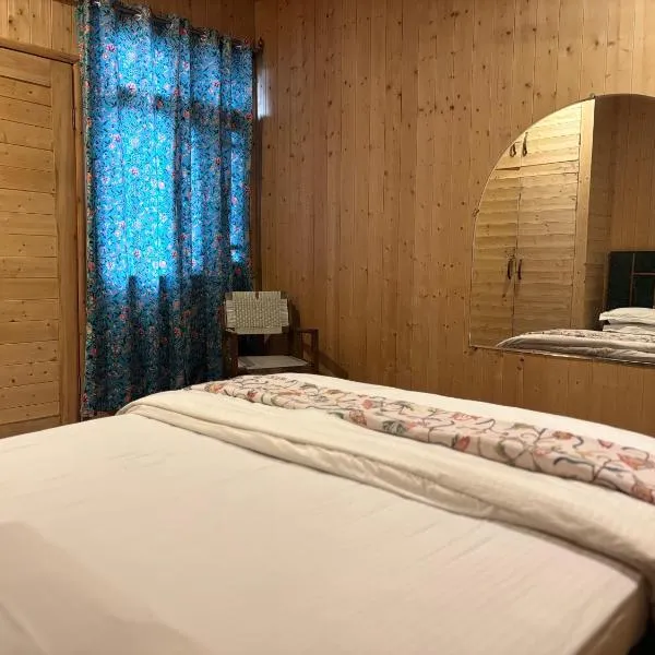 Favela Headrooms, hotel en Srinagar