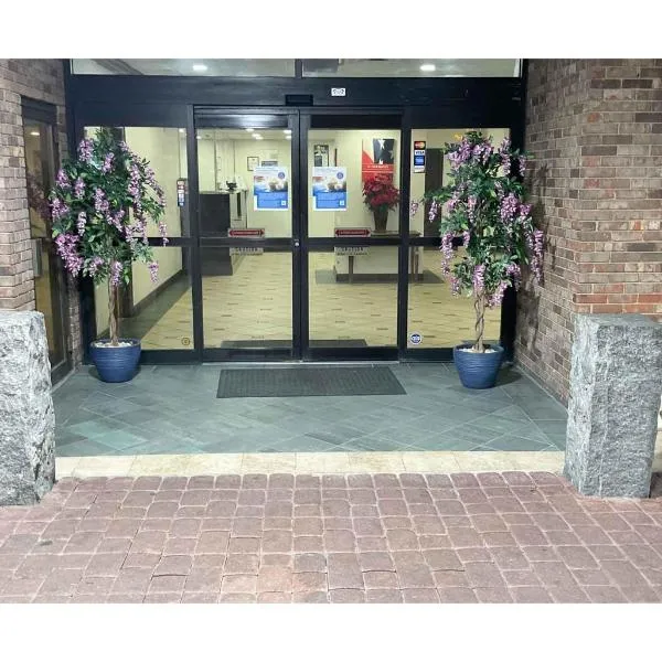 Studio 6 Extended Stay - Columbus, GA -Downtown, hotel in Columbus