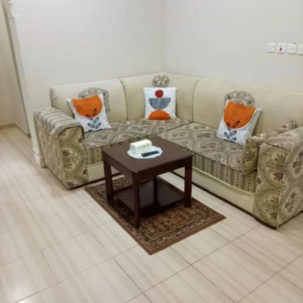 جناح فاخر غرفتين نوم وصالة تلفزيون, hôtel à Rayyis