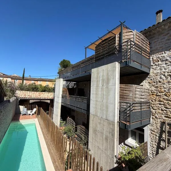 le chemin des pouzes, hotel in Vallon-Pont-dʼArc