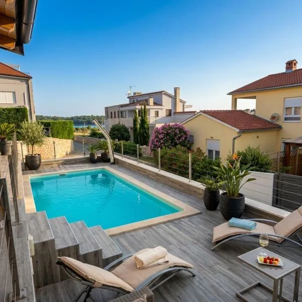 Luxury Histria Apartment with Private Pool Near the Beach, hotel u gradu Banjole